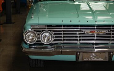 Chevrolet-Impala-2-Door-Hardtop-Custom-1961-2-Door-Hardtop-13