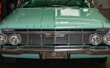 Chevrolet-Impala-2-Door-Hardtop-Custom-1961-2-Door-Hardtop-14