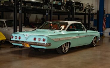 Chevrolet-Impala-2-Door-Hardtop-Custom-1961-2-Door-Hardtop-21