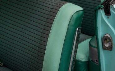 Chevrolet-Impala-2-Door-Hardtop-Custom-1961-2-Door-Hardtop-27