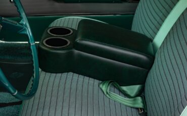 Chevrolet-Impala-2-Door-Hardtop-Custom-1961-2-Door-Hardtop-29