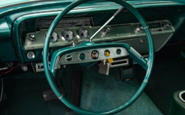 Chevrolet-Impala-2-Door-Hardtop-Custom-1961-2-Door-Hardtop-30