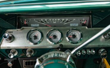 Chevrolet-Impala-2-Door-Hardtop-Custom-1961-2-Door-Hardtop-33