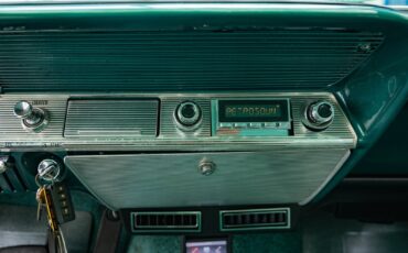 Chevrolet-Impala-2-Door-Hardtop-Custom-1961-2-Door-Hardtop-34