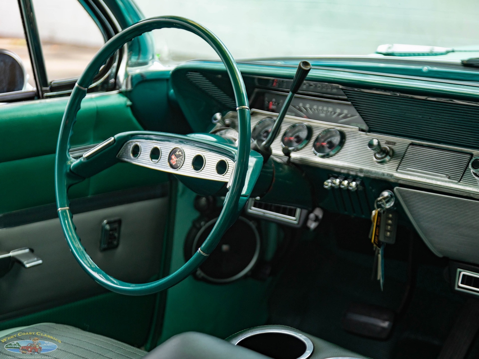 Chevrolet-Impala-2-Door-Hardtop-Custom-1961-2-Door-Hardtop-38