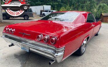 Chevrolet-Impala-4-speed-1965-14