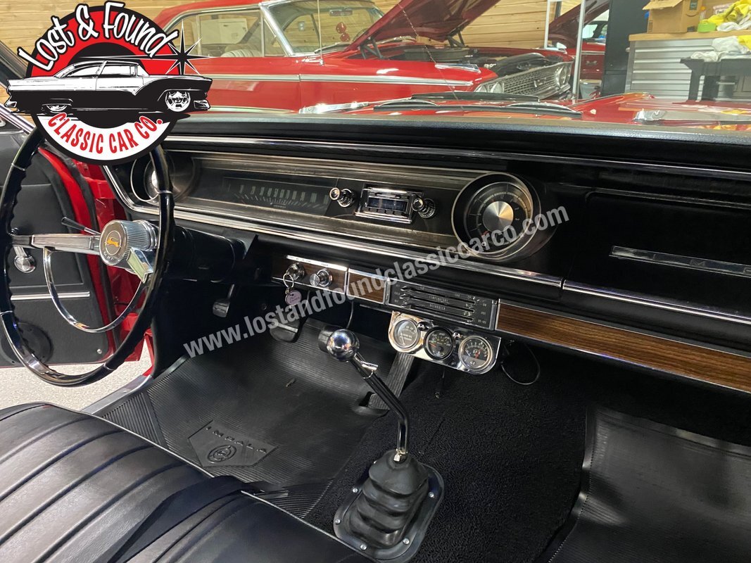 Chevrolet-Impala-4-speed-1965-37