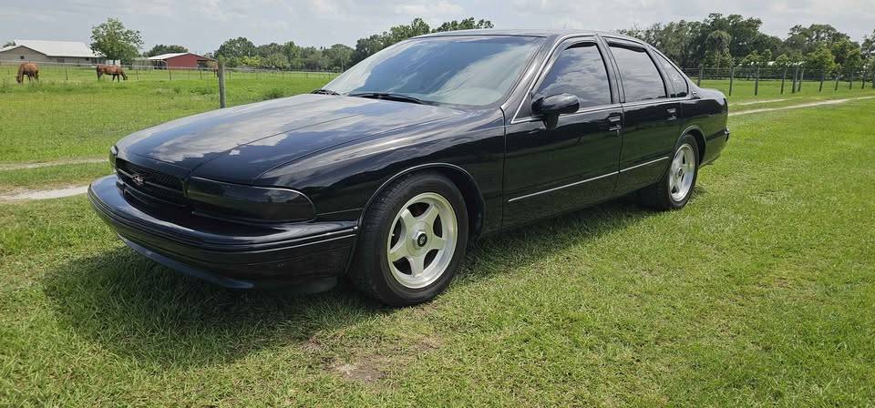 Chevrolet-Impala-ss-1994-black-3