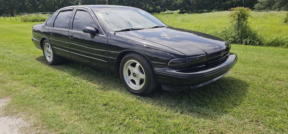 Chevrolet-Impala-ss-1994-black-4