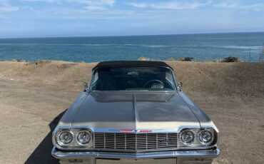 Chevrolet-Impala-ss-convertible-1964-silver