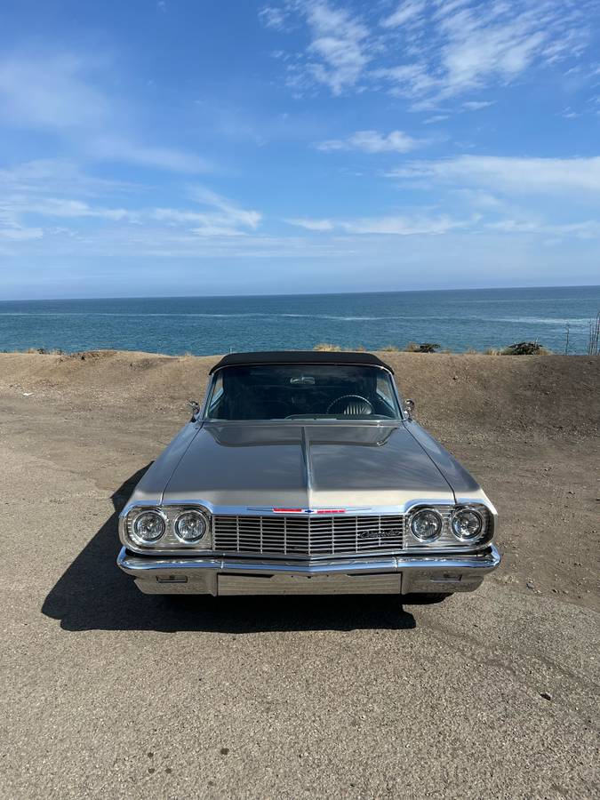 Chevrolet Impala ss convertible  1964 silver