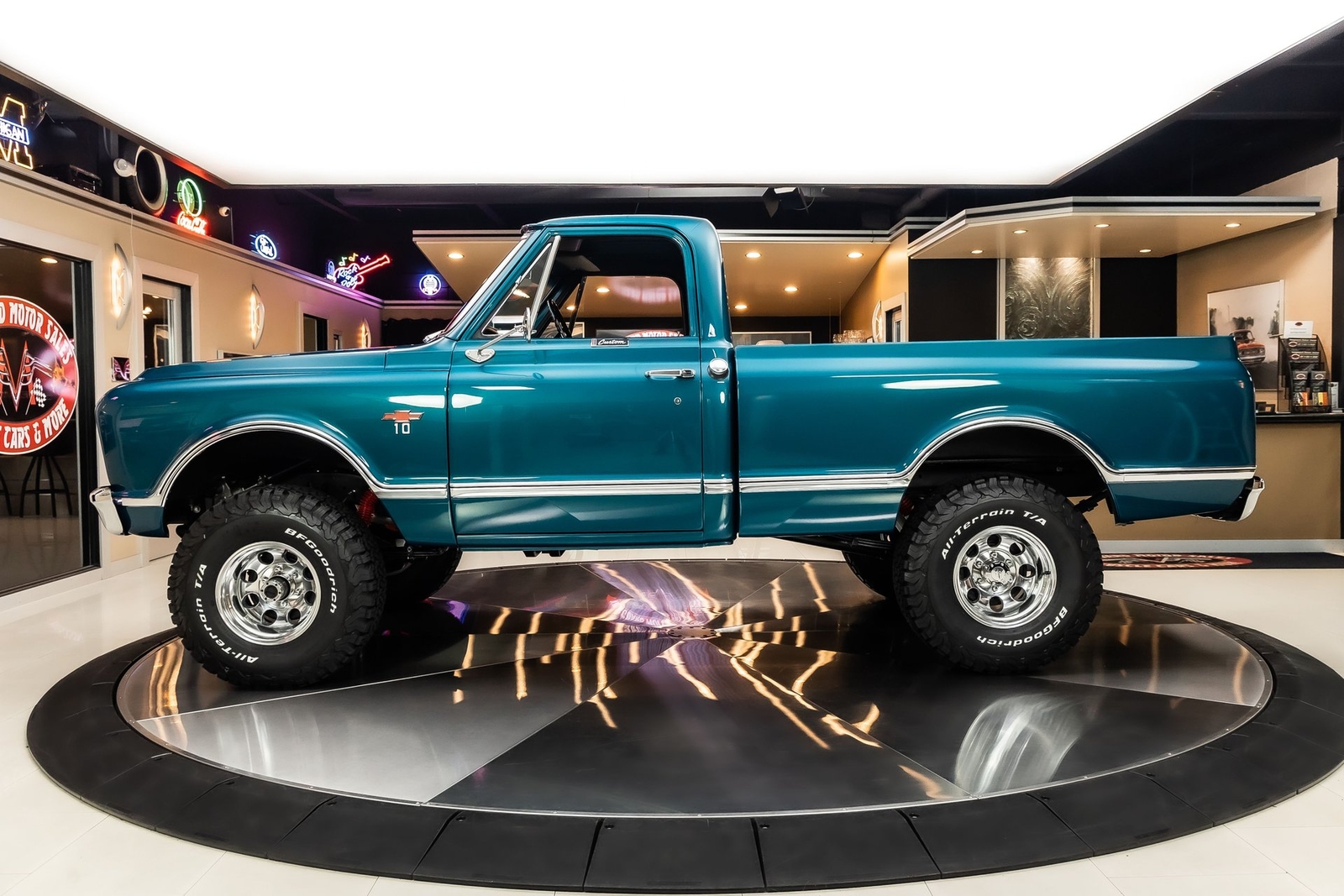 Chevrolet-K-10-1967-Pickup-Truck-18