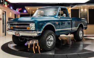 Chevrolet-K-10-1967-Pickup-Truck
