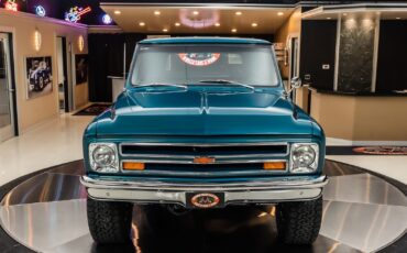 Chevrolet-K-10-1967-Pickup-Truck-8