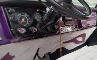 Chevrolet-K-10-1968-purple-12