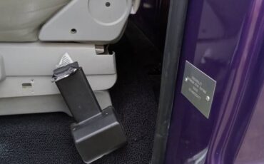 Chevrolet-K-10-1968-purple-16