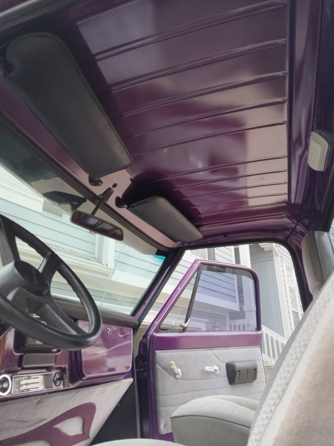 Chevrolet-K-10-1968-purple-18