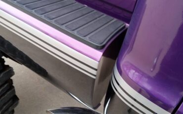 Chevrolet-K-10-1968-purple-19