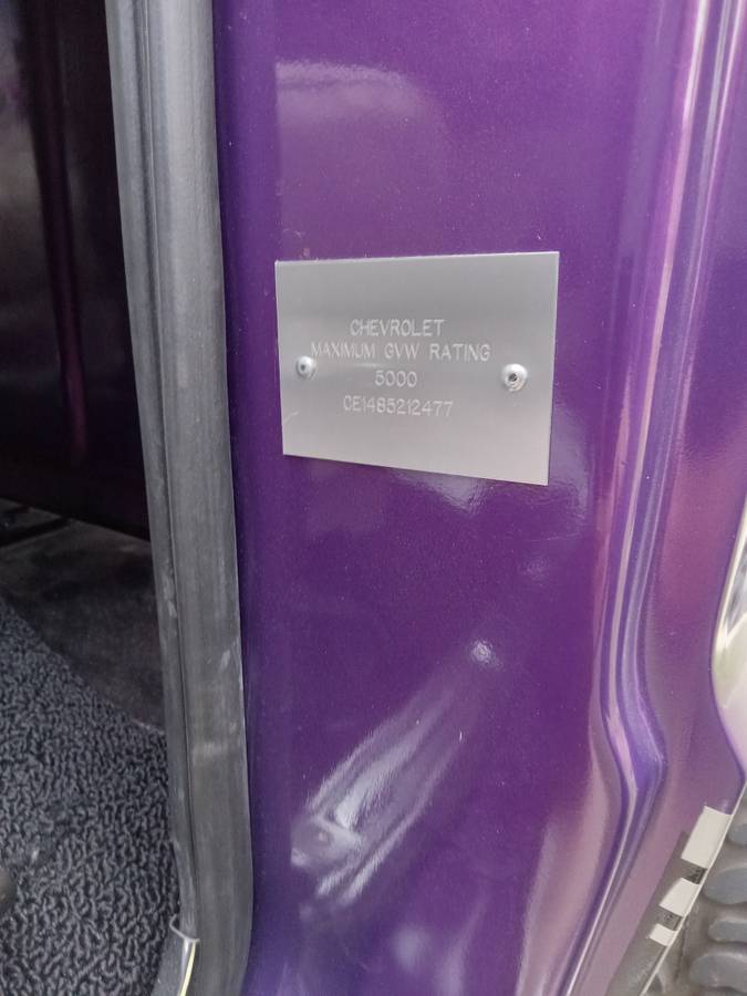 Chevrolet-K-10-1968-purple-22