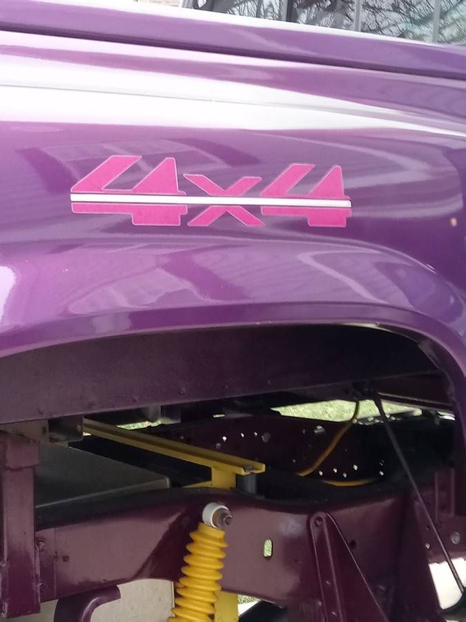 Chevrolet-K-10-1968-purple-8
