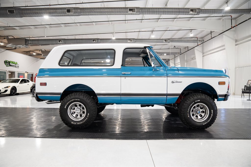 Chevrolet-K-5-Blazer-1972-SUV-10
