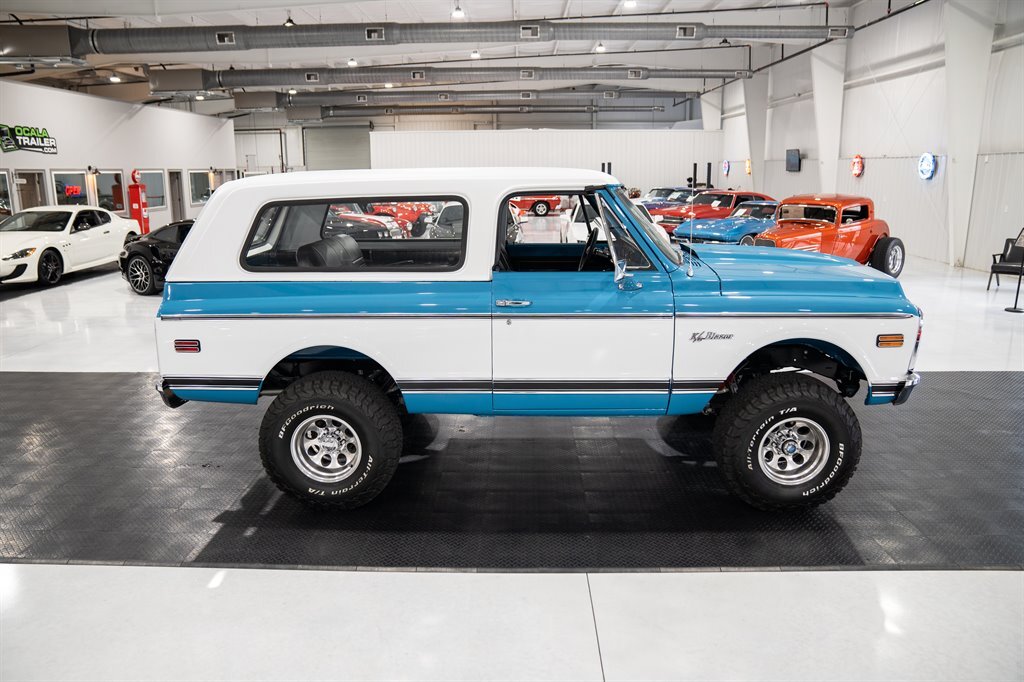 Chevrolet-K-5-Blazer-1972-SUV-11