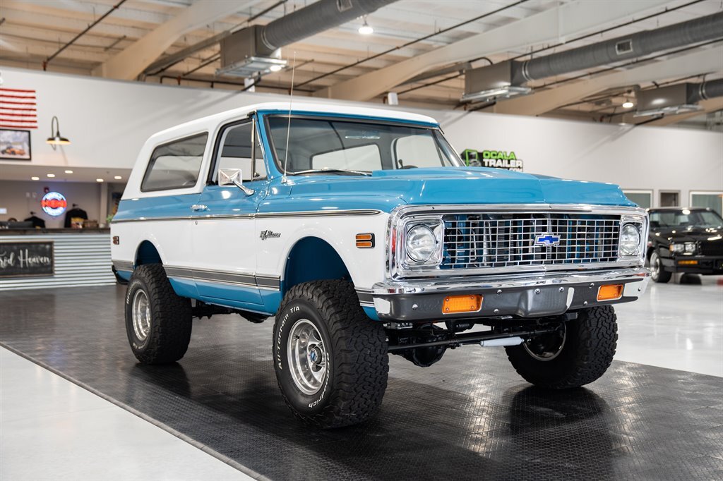 Chevrolet-K-5-Blazer-1972-SUV-12