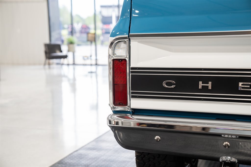 Chevrolet-K-5-Blazer-1972-SUV-28