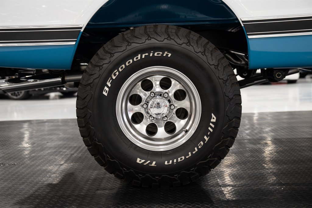 Chevrolet-K-5-Blazer-1972-SUV-31