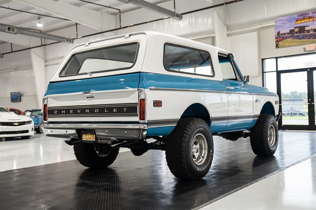 Chevrolet-K-5-Blazer-1972-SUV-8