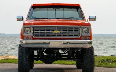 Chevrolet-K10-1976-orange-1