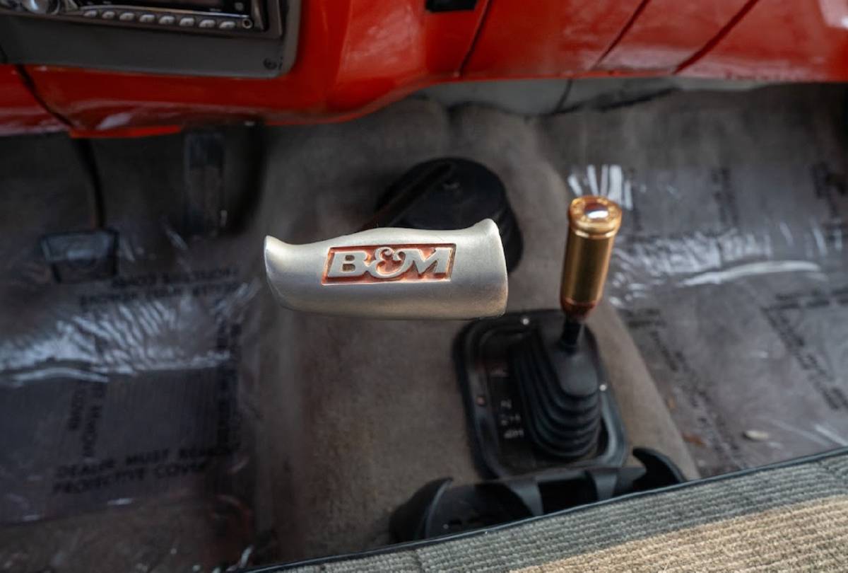 Chevrolet-K10-1976-orange-16