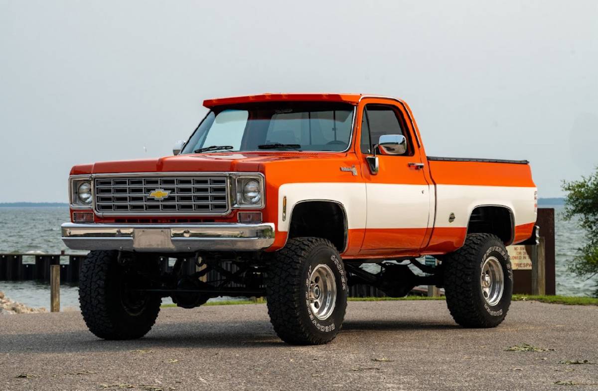 Chevrolet K10  1976 orange