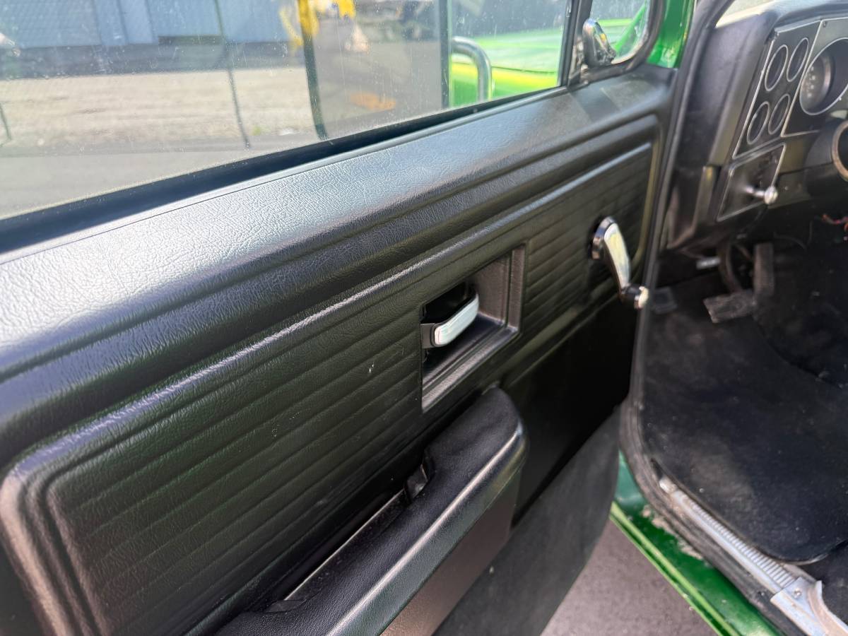 Chevrolet-K10-4x4-1979-green-13