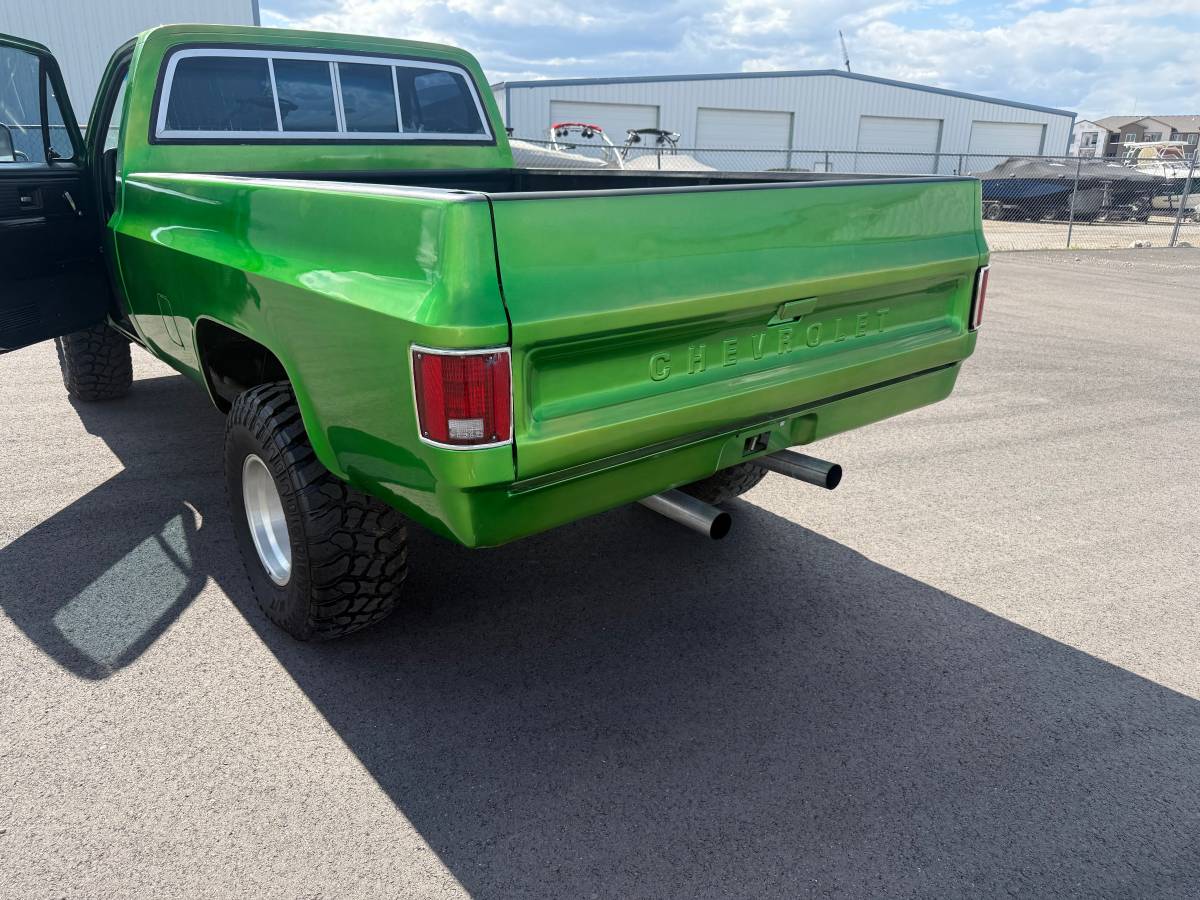 Chevrolet-K10-4x4-1979-green-16