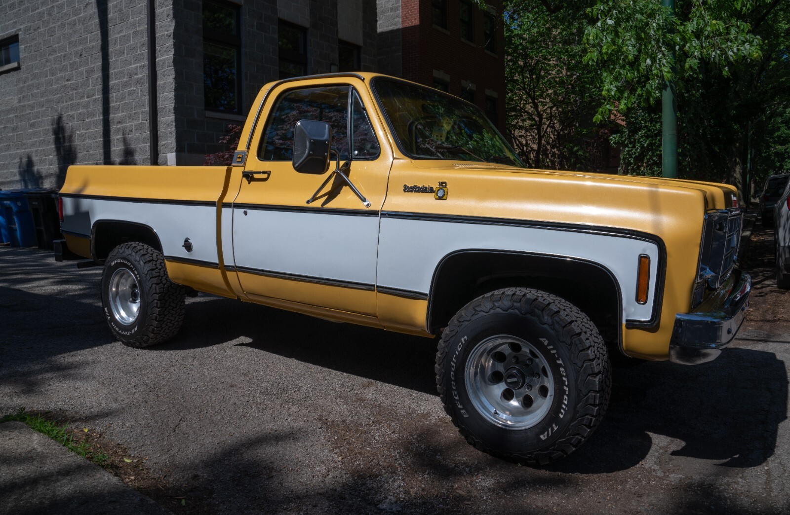 Chevrolet-K10-Pickup-1977-Standard-Cab-Pickup-2