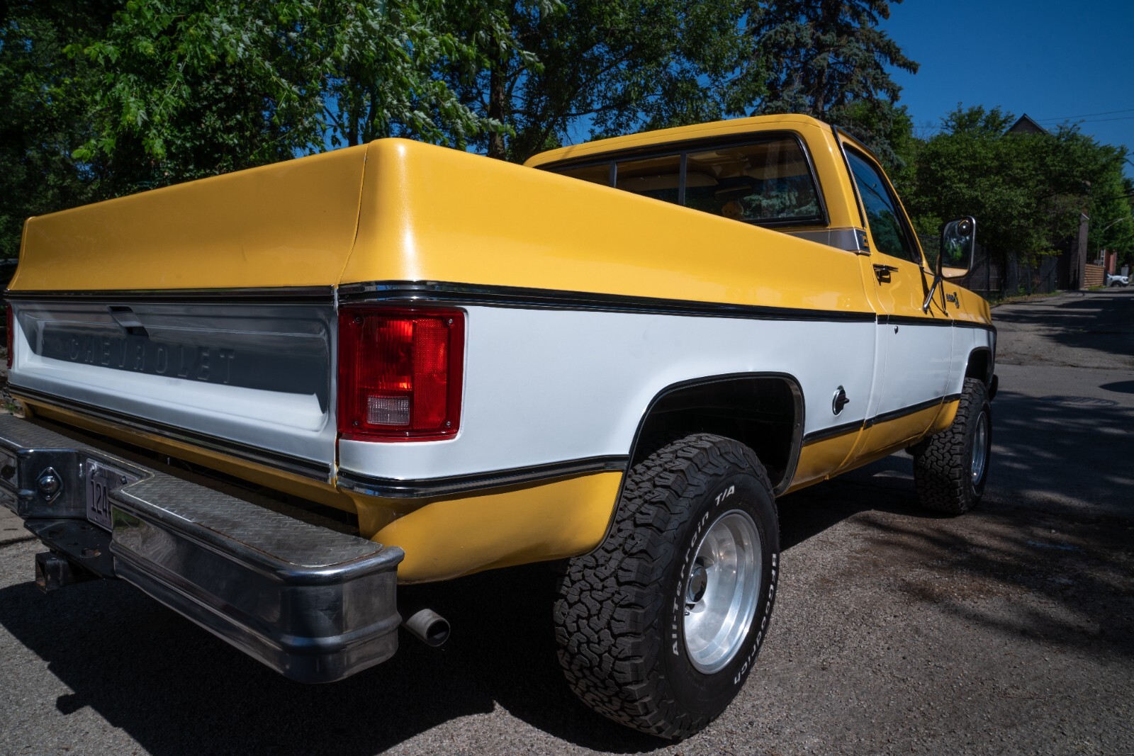 Chevrolet-K10-Pickup-1977-Standard-Cab-Pickup-3