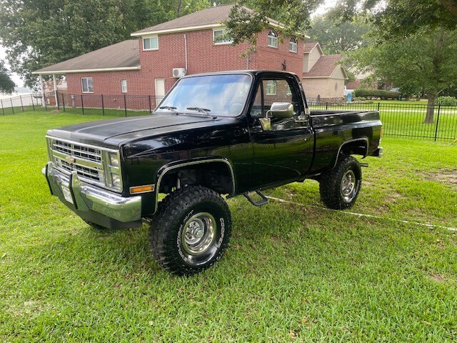 Chevrolet-K10-Pickup-1986-Standard-Cab-Pickup-11