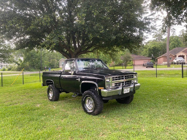 Chevrolet-K10-Pickup-1986-Standard-Cab-Pickup-12