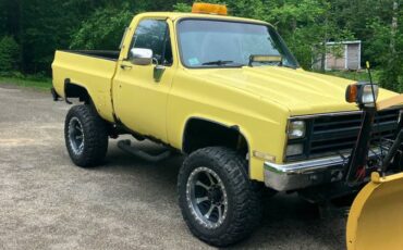 Chevrolet-K10-silverado-4x4-1990-yellow