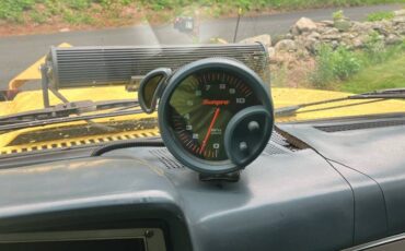 Chevrolet-K10-silverado-4x4-1990-yellow-7