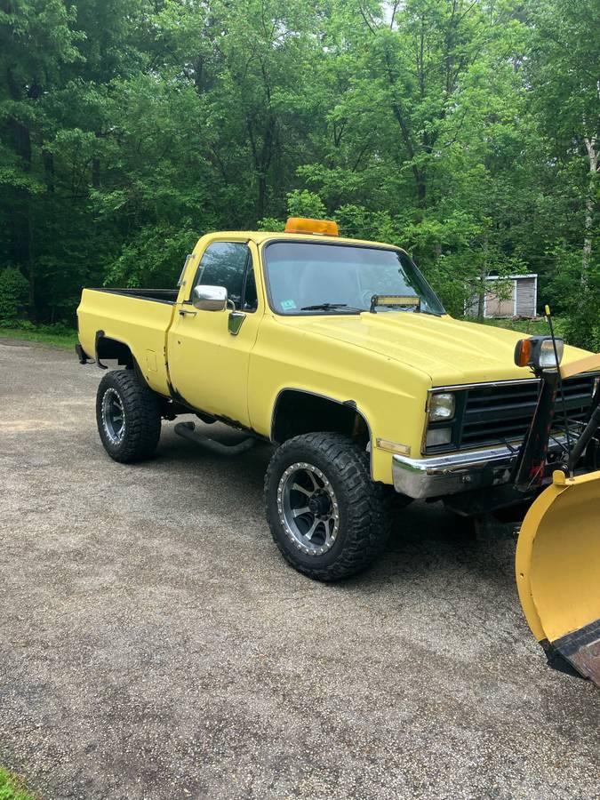 Chevrolet K10 silverado 4x4  1990 yellow
