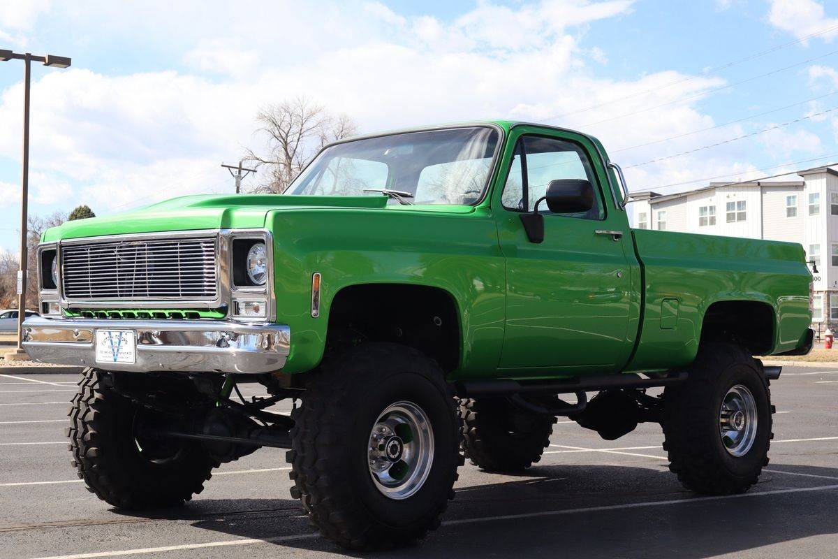 Chevrolet-K20-1979-green-10