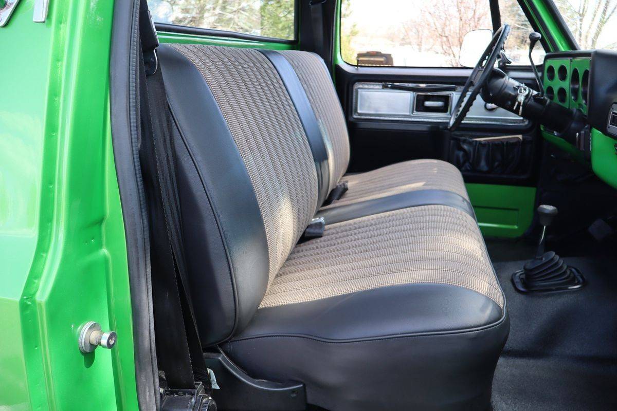 Chevrolet-K20-1979-green-19