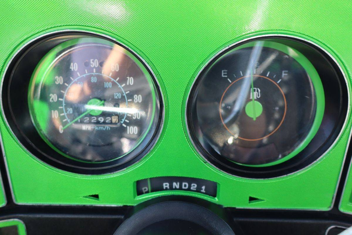 Chevrolet-K20-1979-green-21