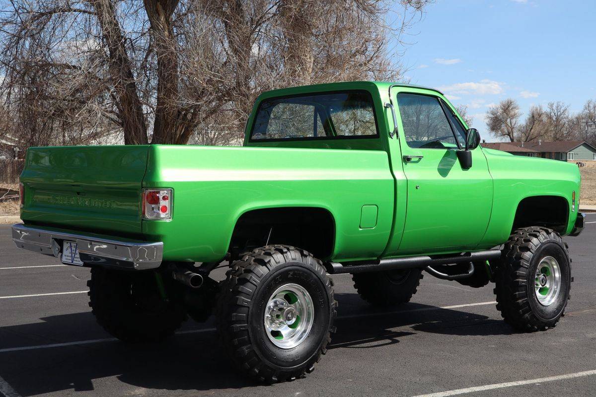Chevrolet-K20-1979-green-3