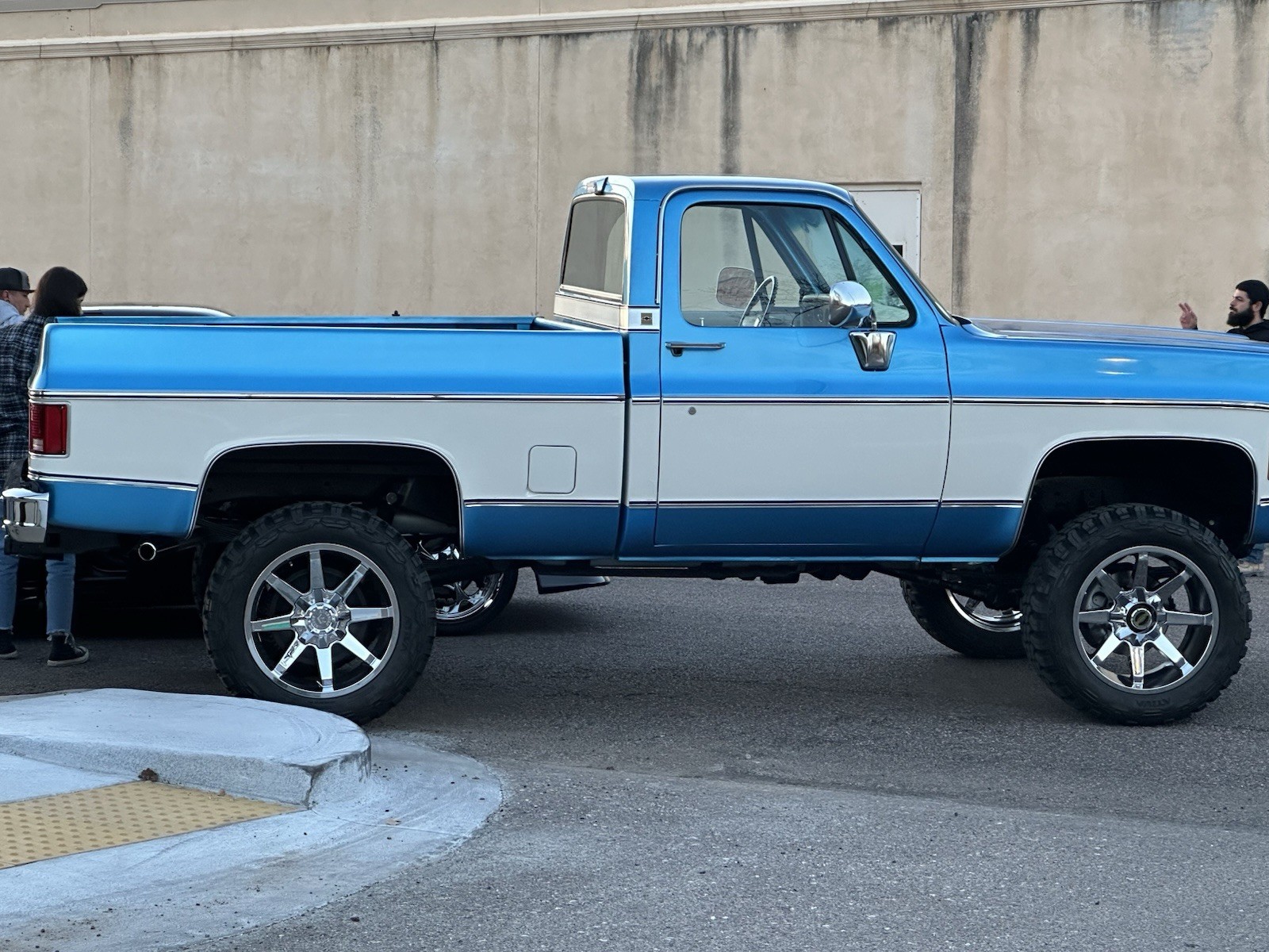 Chevrolet-K20-Pickup-1977-Standard-Cab-Pickup-4