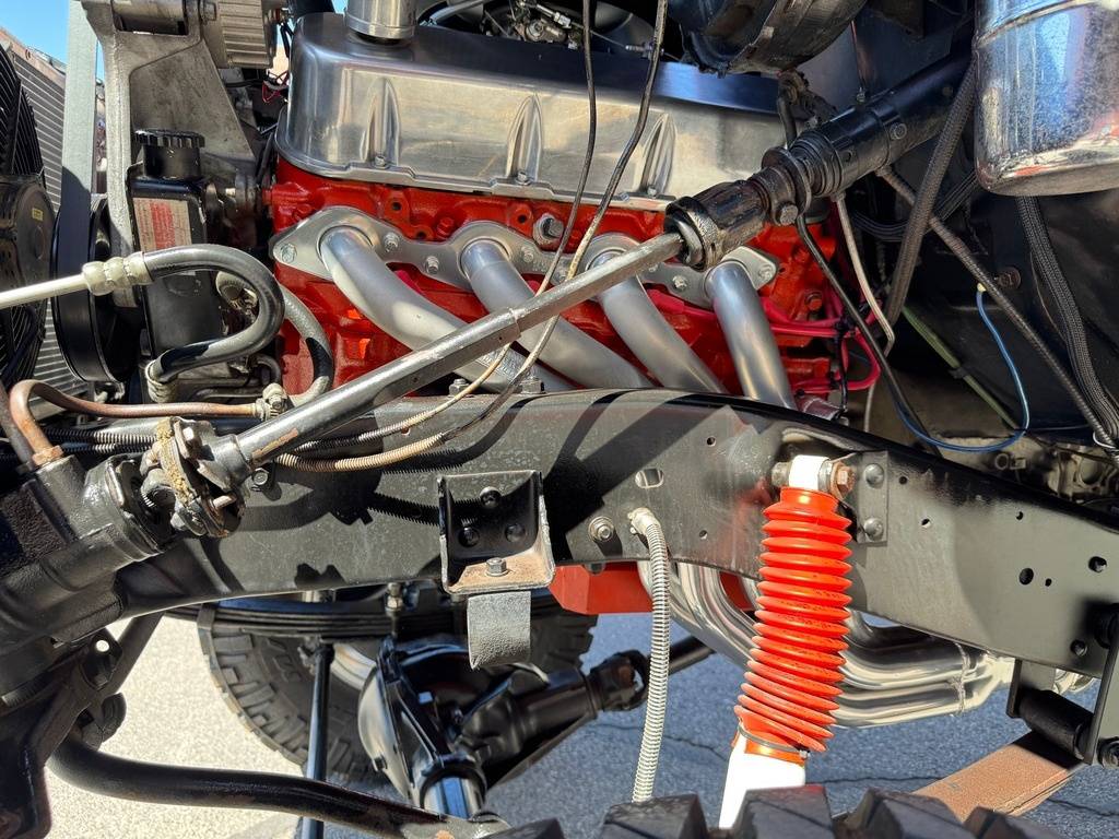 Chevrolet-K20-restomod-1968-orange-19
