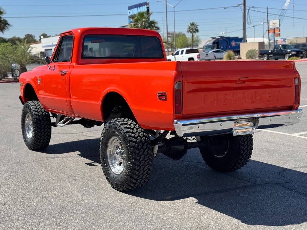 Chevrolet-K20-restomod-1968-orange-5