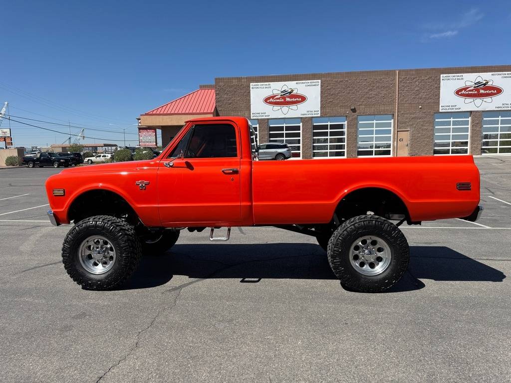Chevrolet-K20-restomod-1968-orange-6